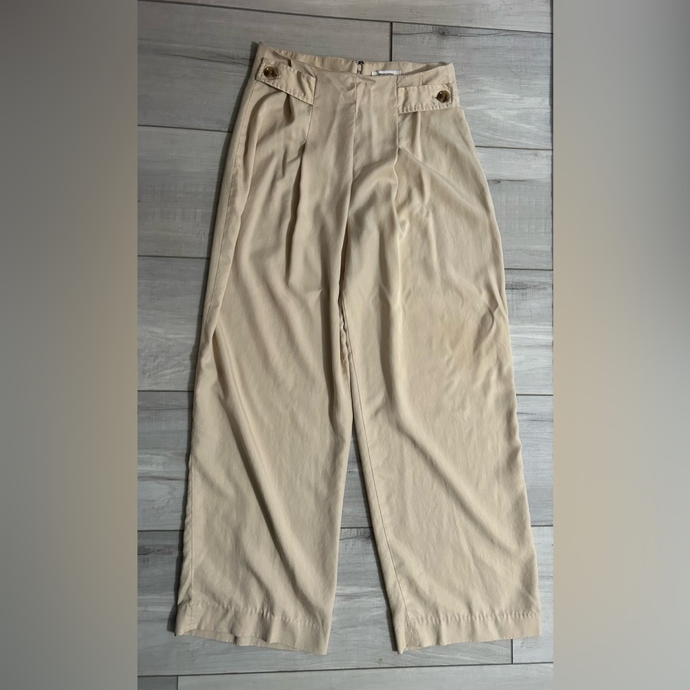 Banana Republic women’s wide leg trouser size 4